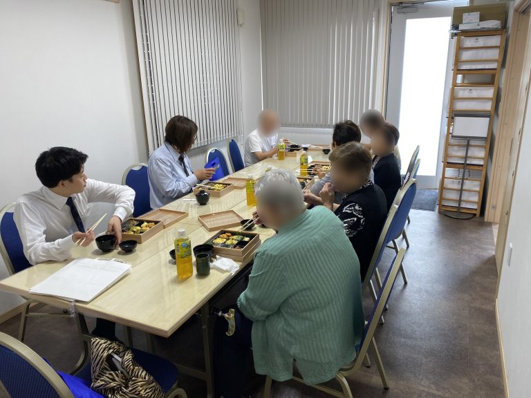 勉強会後、皆様とお昼ご飯♪